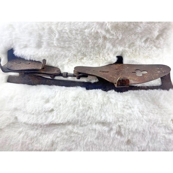 Antique Ice Skates Decorative Cutouts Adjustable Clamp-On - Picture 7 of 8